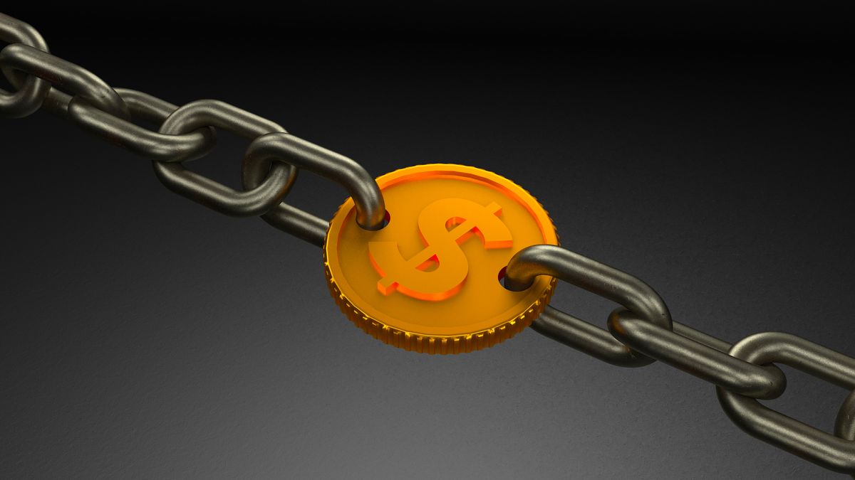 The U.S. debt crisis dilemma Hyperinflation or Default